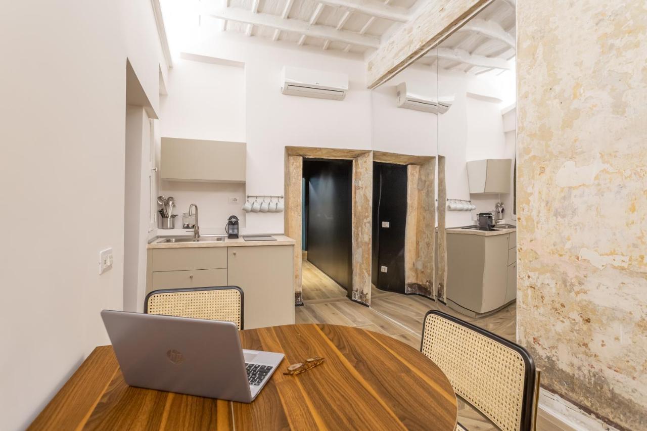 Daplace - Elena Apartment Рим Екстериор снимка