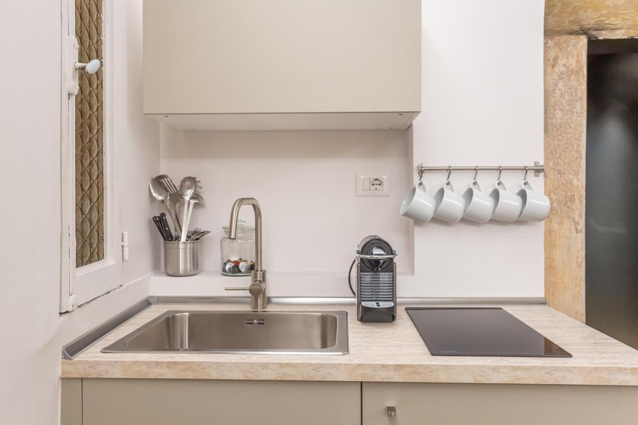 Daplace - Elena Apartment Рим Екстериор снимка